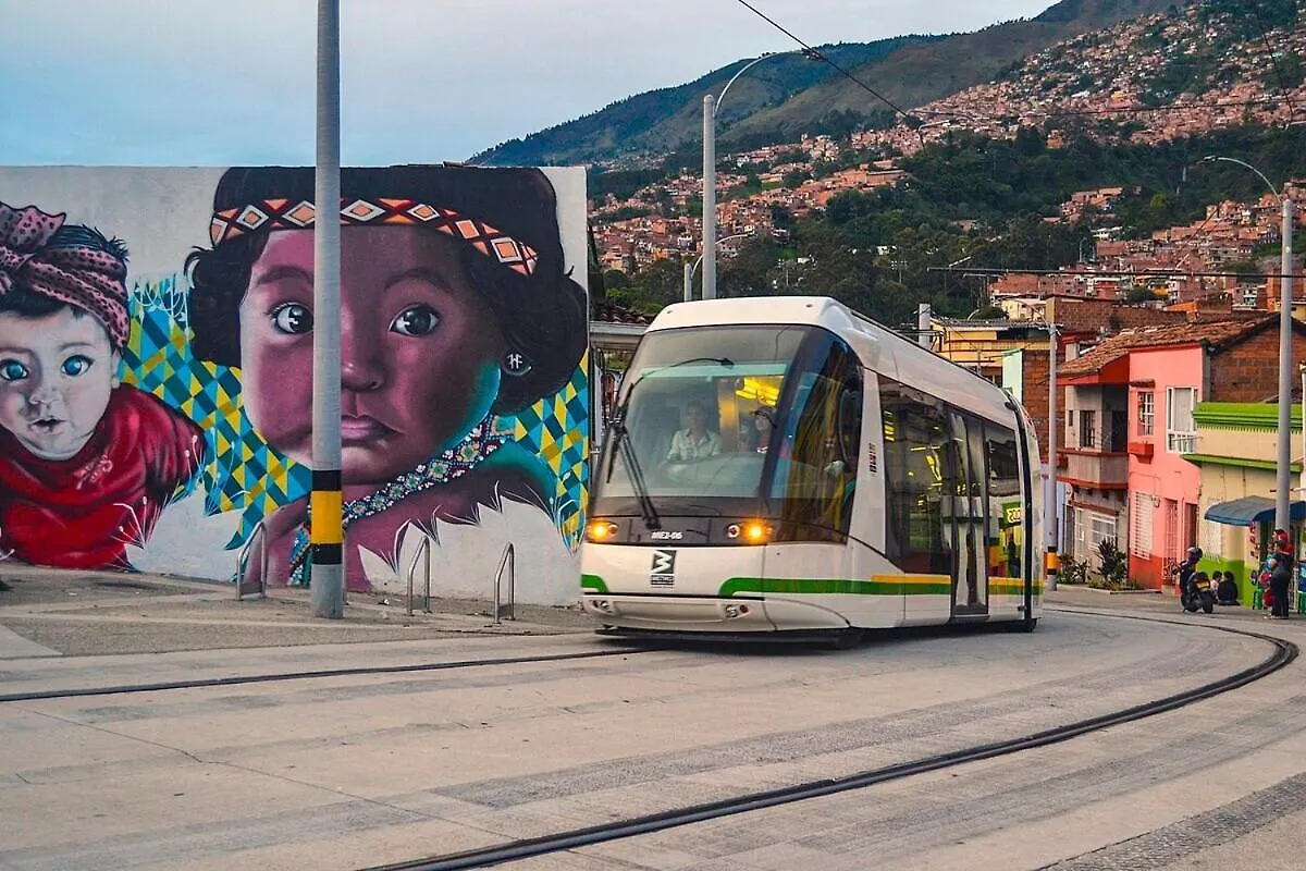 Acogedor Apartamento Cerca Al Tranvia 201 Medellín Lägenhet